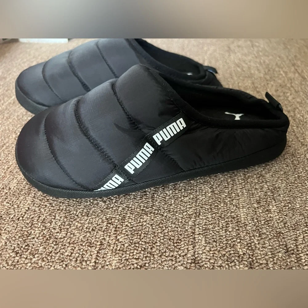 Puma clog for kids size 6 used twice !